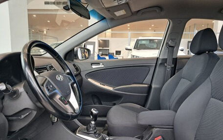 Hyundai Solaris II рестайлинг, 2015 год, 1 070 000 рублей, 20 фотография