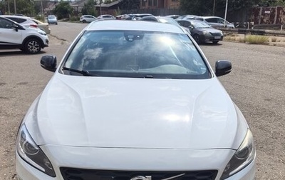 Volvo V60 Cross Country II, 2016 год, 1 700 000 рублей, 1 фотография