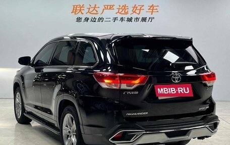 Toyota Highlander III, 2021 год, 3 500 000 рублей, 11 фотография