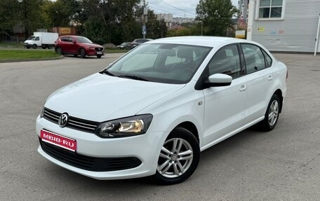 Volkswagen Polo VI (EU Market), 2014 год, 870 000 рублей, 1 фотография