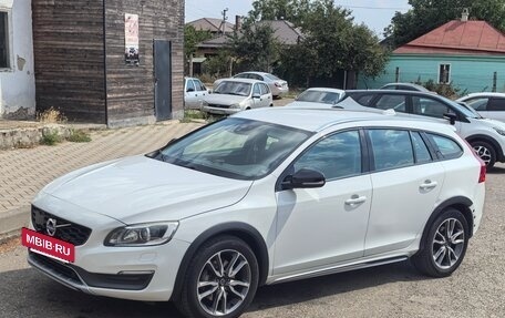 Volvo V60 Cross Country II, 2016 год, 1 700 000 рублей, 14 фотография