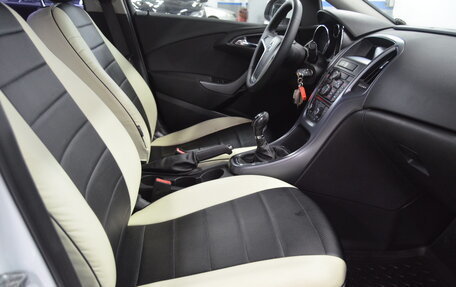 Opel Astra J, 2013 год, 730 000 рублей, 8 фотография