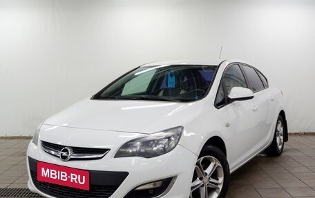 Opel Astra J, 2013 год, 730 000 рублей, 2 фотография