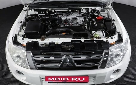 Mitsubishi Pajero IV, 2011 год, 1 790 000 рублей, 9 фотография