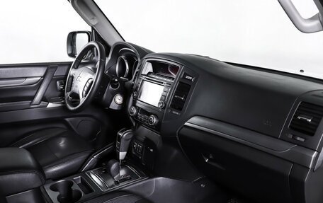 Mitsubishi Pajero IV, 2011 год, 1 790 000 рублей, 11 фотография