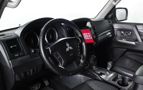 Mitsubishi Pajero IV, 2011 год, 1 790 000 рублей, 15 фотография