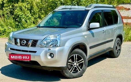 Nissan X-Trail, 2010 год, 1 093 000 рублей, 2 фотография