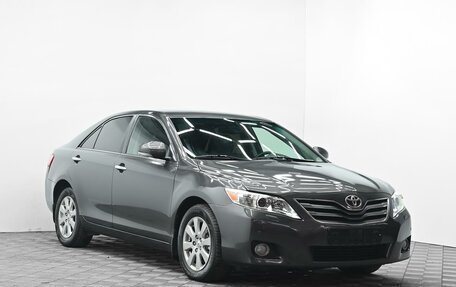 Toyota Camry, 2011 год, 1 195 000 рублей, 2 фотография