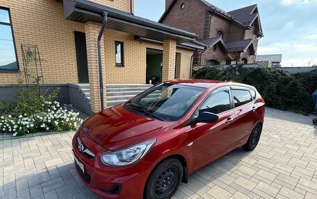 Hyundai Solaris II рестайлинг, 2013 год, 535 000 рублей, 10 фотография