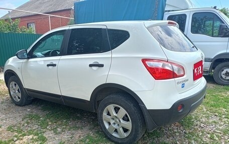 Nissan Qashqai, 2011 год, 857 000 рублей, 3 фотография