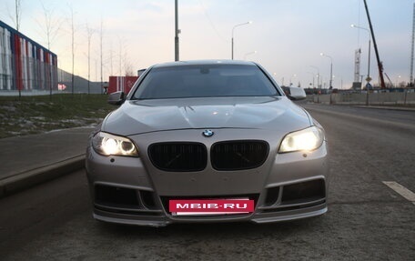 BMW 5 серия, 2011 год, 1 860 000 рублей, 2 фотография