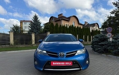Toyota Auris II, 2013 год, 1 300 000 рублей, 1 фотография