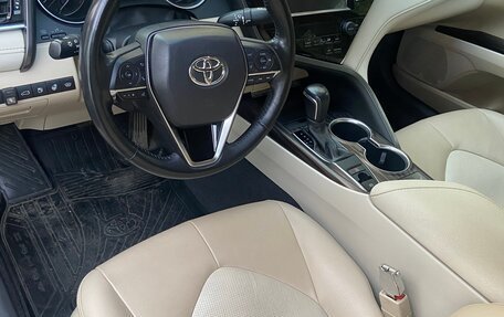 Toyota Camry, 2018 год, 3 000 000 рублей, 6 фотография
