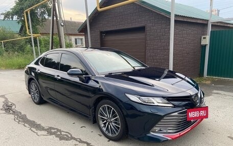 Toyota Camry, 2018 год, 3 000 000 рублей, 3 фотография