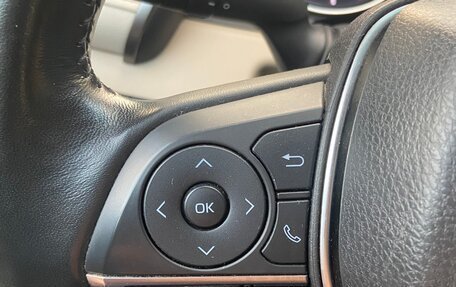 Toyota Camry, 2018 год, 3 000 000 рублей, 20 фотография