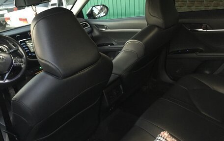 Toyota Camry, 2018 год, 3 600 000 рублей, 8 фотография