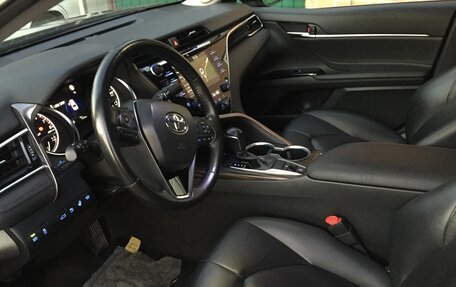 Toyota Camry, 2018 год, 3 600 000 рублей, 7 фотография