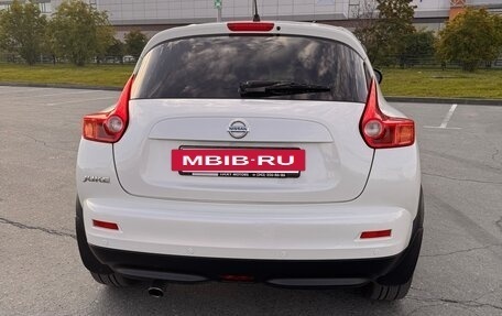 Nissan Juke II, 2013 год, 1 300 000 рублей, 9 фотография