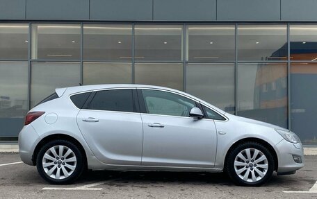 Opel Astra J, 2010 год, 599 000 рублей, 3 фотография