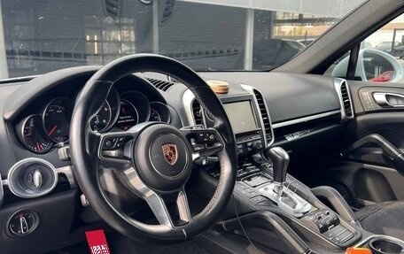 Porsche Cayenne III, 2015 год, 3 390 000 рублей, 10 фотография