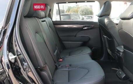 Toyota Highlander, 2025 год, 5 712 000 рублей, 30 фотография