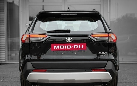 Toyota RAV4, 2025 год, 4 368 000 рублей, 2 фотография