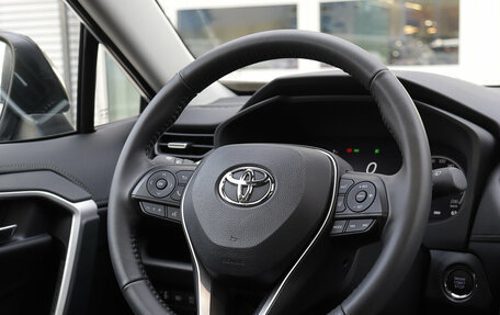 Toyota RAV4, 2025 год, 4 368 000 рублей, 15 фотография