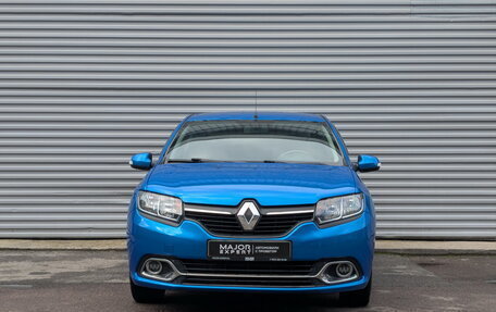 Renault Logan II, 2015 год, 790 000 рублей, 2 фотография