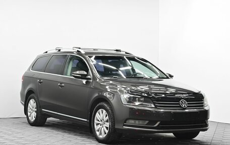 Volkswagen Passat B7, 2012 год, 995 000 рублей, 2 фотография