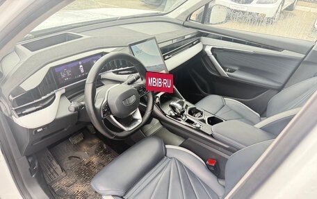 Geely Atlas, 2023 год, 2 800 000 рублей, 5 фотография