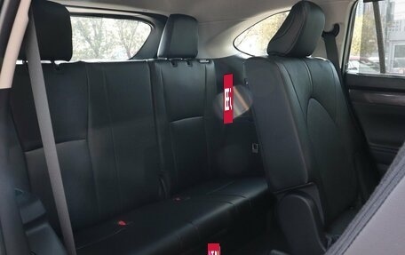 Toyota Highlander, 2025 год, 6 048 000 рублей, 32 фотография