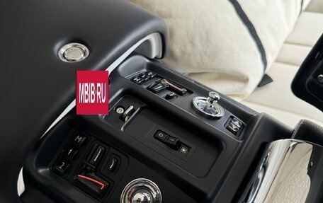 Rolls-Royce Phantom VII рестайлинг, 2016 год, 49 000 000 рублей, 11 фотография