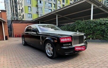 Rolls-Royce Phantom VII рестайлинг, 2016 год, 49 000 000 рублей, 3 фотография