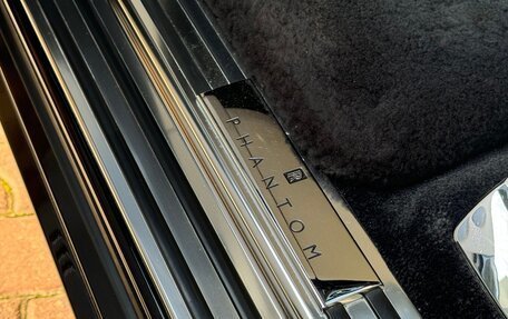 Rolls-Royce Phantom VII рестайлинг, 2016 год, 49 000 000 рублей, 18 фотография