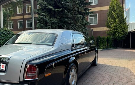 Rolls-Royce Phantom VII рестайлинг, 2016 год, 49 000 000 рублей, 39 фотография