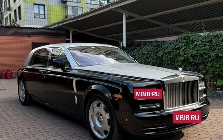 Rolls-Royce Phantom VII рестайлинг, 2016 год, 49 000 000 рублей, 35 фотография