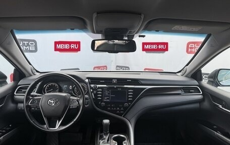 Toyota Camry, 2018 год, 2 749 990 рублей, 8 фотография