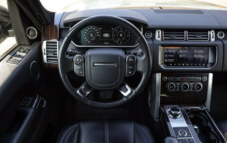 Land Rover Range Rover IV рестайлинг, 2017 год, 3 999 000 рублей, 13 фотография