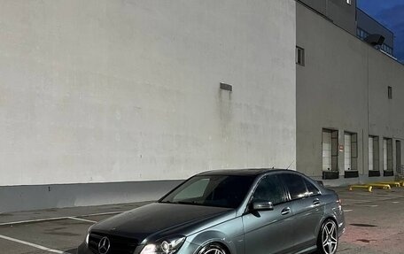 Mercedes-Benz C-Класс, 2011 год, 1 580 000 рублей, 1 фотография