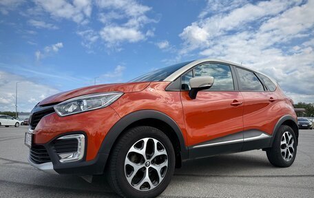 Renault Kaptur I рестайлинг, 2017 год, 1 400 000 рублей, 1 фотография