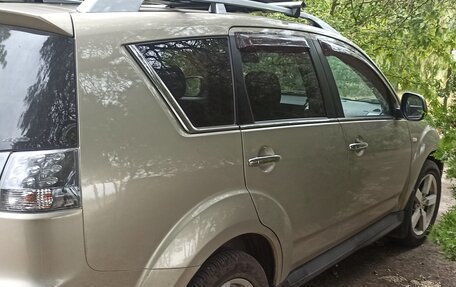 Mitsubishi Outlander III рестайлинг 3, 2008 год, 1 150 000 рублей, 3 фотография