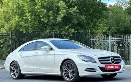 Mercedes-Benz CLS, 2011 год, 2 400 000 рублей, 2 фотография