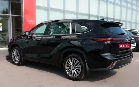 Toyota Highlander, 2024 год, 7 276 600 рублей, 3 фотография