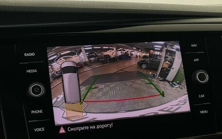 Volkswagen Caravelle T6 рестайлинг, 2021 год, 4 597 000 рублей, 16 фотография