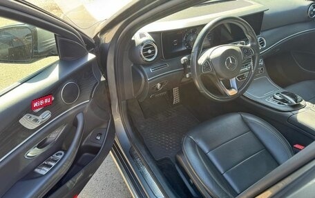 Mercedes-Benz E-Класс, 2018 год, 3 590 000 рублей, 10 фотография
