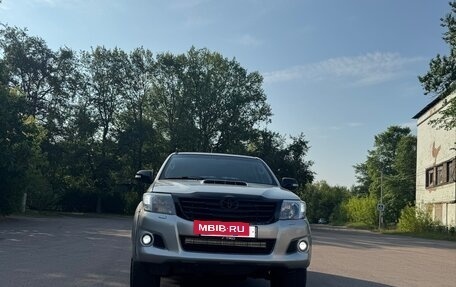 Toyota Hilux VII, 2013 год, 1 650 000 рублей, 8 фотография