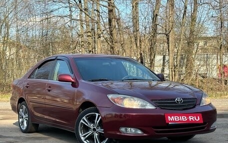 Toyota Camry V40, 2004 год, 595 000 рублей, 3 фотография