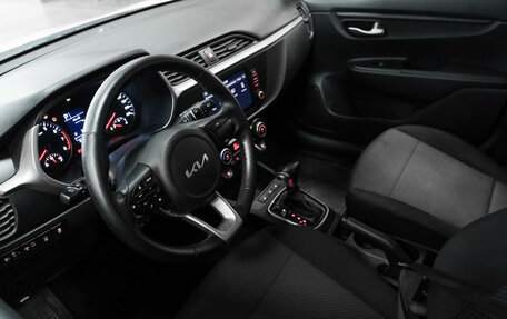 KIA Rio IV, 2021 год, 1 680 000 рублей, 14 фотография