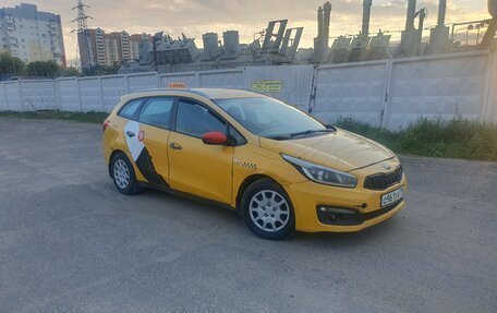 KIA cee'd III, 2018 год, 500 000 рублей, 2 фотография
