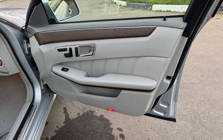 Mercedes-Benz E-Класс, 2009 год, 1 650 000 рублей, 13 фотография